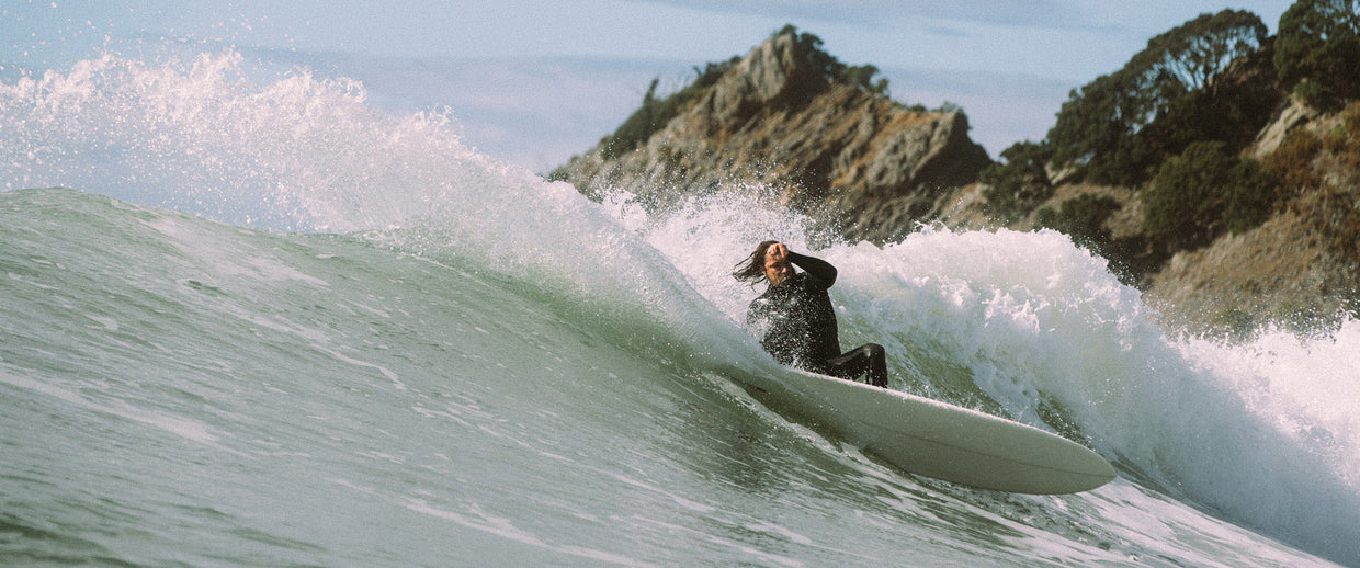 Hand Foiled 8” Traditional Upright Single Fin - Black
